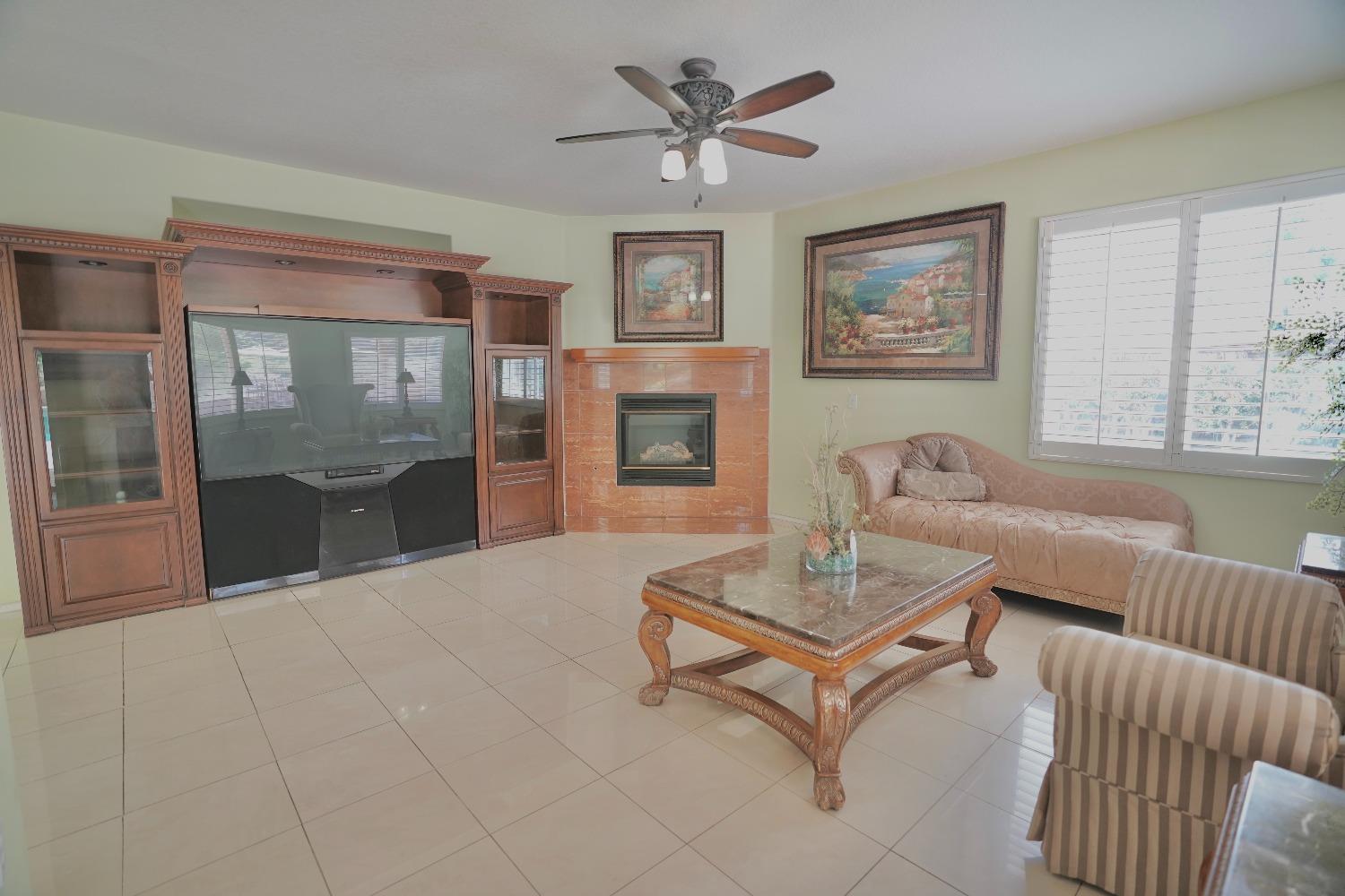 Detail Gallery Image 33 of 69 For 12597 Poinsetta Dr, Riverside,  CA 95203 - 6 Beds | 4 Baths