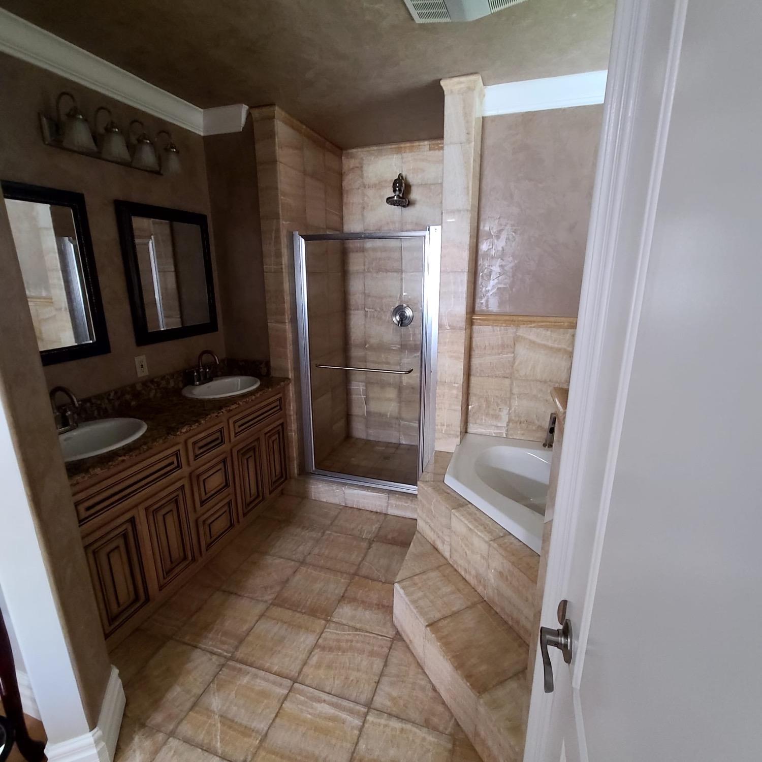 Detail Gallery Image 22 of 26 For 6833 Butterball Way, Sacramento,  CA 95842 - 6 Beds | 4 Baths
