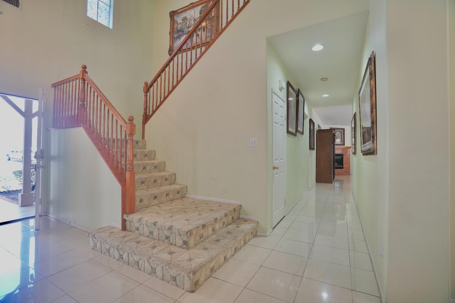 Detail Gallery Image 14 of 69 For 12597 Poinsetta Dr, Riverside,  CA 95203 - 6 Beds | 4 Baths