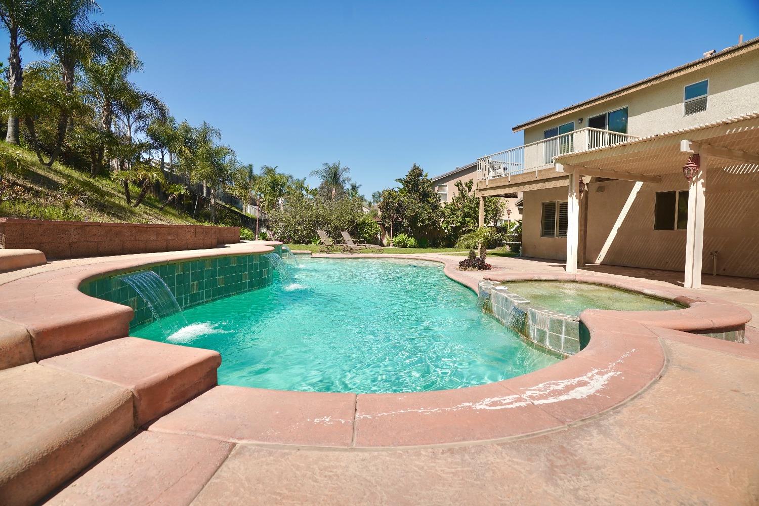Detail Gallery Image 26 of 69 For 12597 Poinsetta Dr, Riverside,  CA 95203 - 6 Beds | 4 Baths