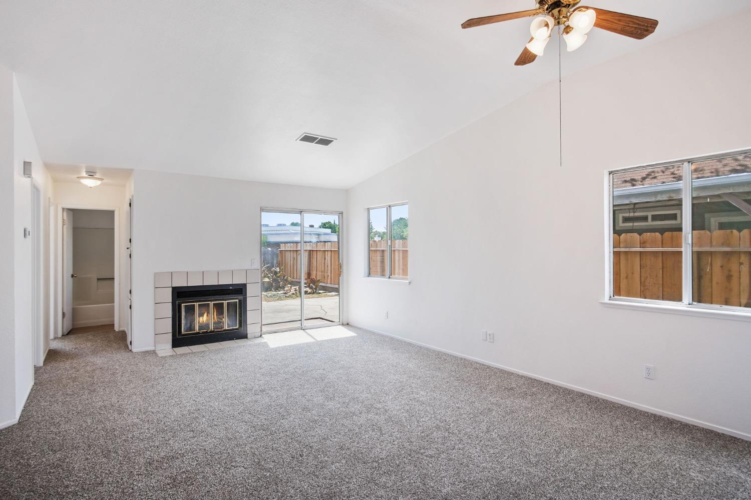 Detail Gallery Image 13 of 25 For 1732 Heritage Dr, Merced,  CA 95341 - 3 Beds | 2 Baths