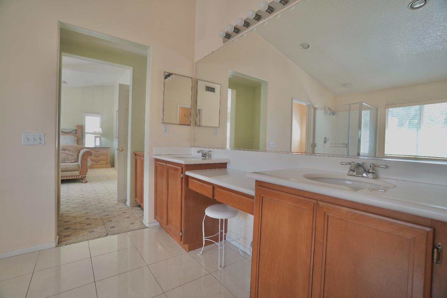 Detail Gallery Image 47 of 69 For 12597 Poinsetta Dr, Riverside,  CA 95203 - 6 Beds | 4 Baths