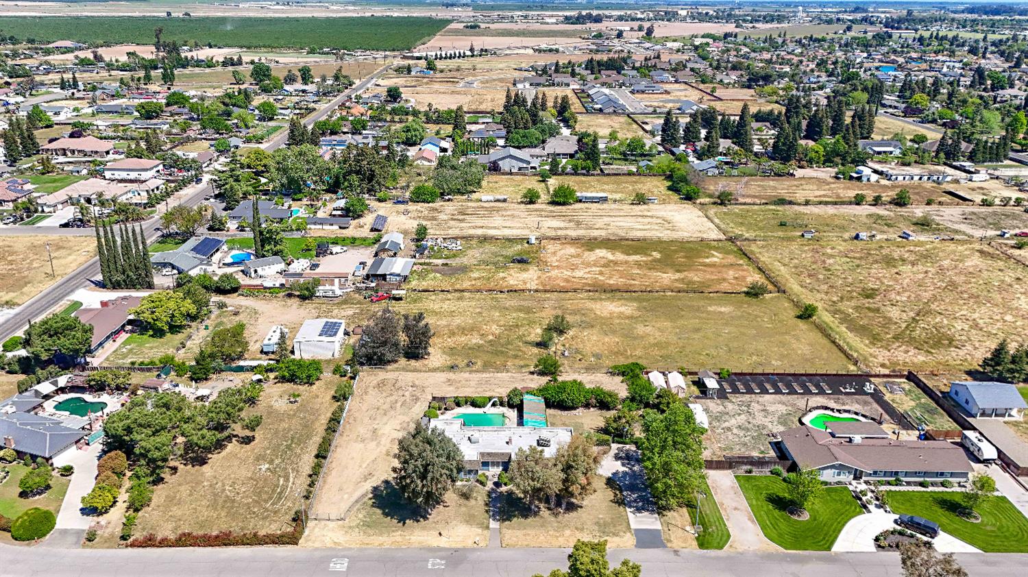 Detail Gallery Image 64 of 75 For 5924 Cherub Ln, Atwater,  CA 95301 - 4 Beds | 2/1 Baths