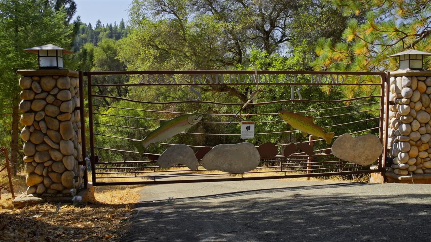 Detail Gallery Image 3 of 51 For 2883 N Railroad Flat Rd, Wilseyville,  CA 95257 - 4 Beds | 0/4 Baths