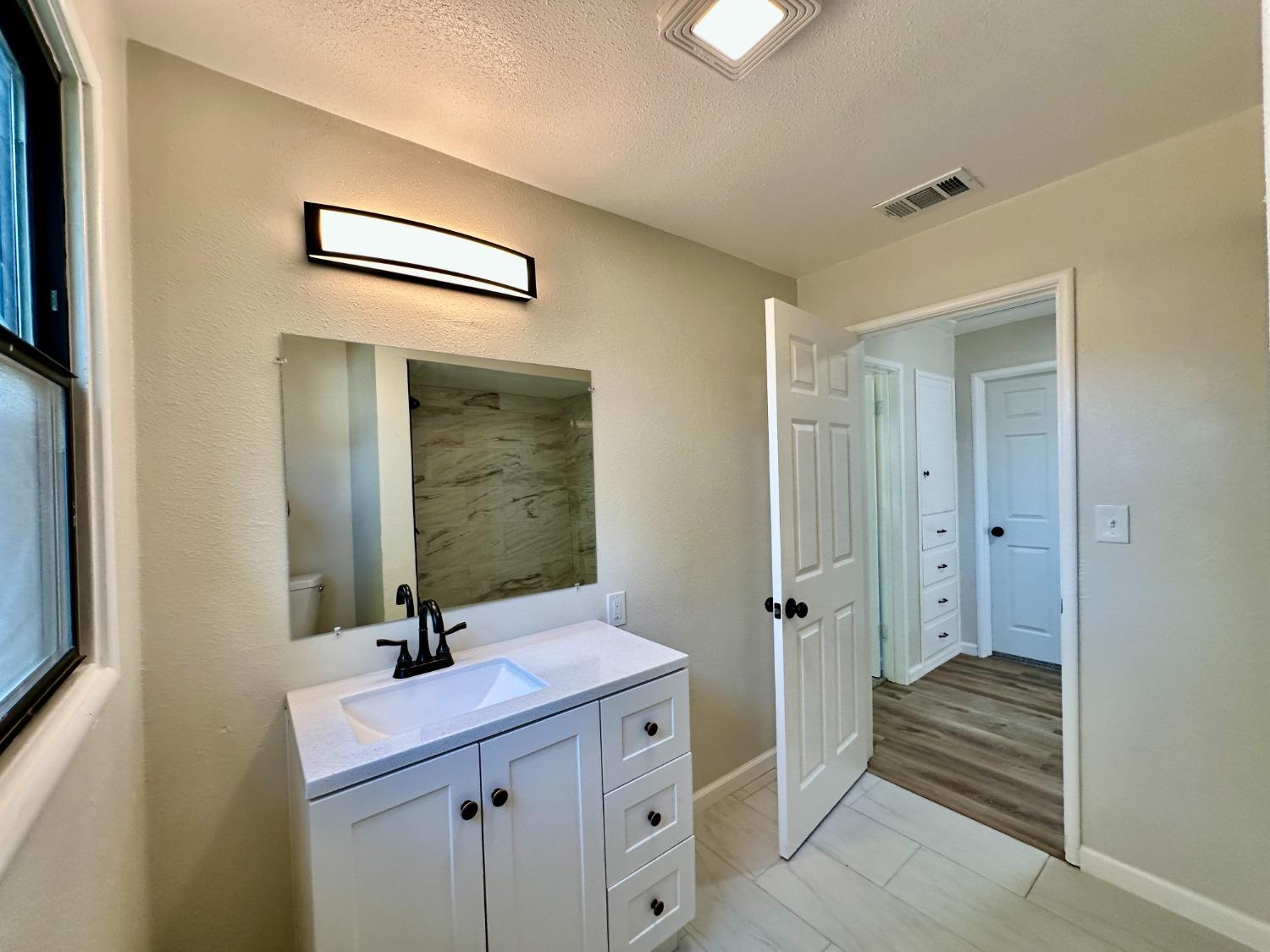 Detail Gallery Image 16 of 28 For 2329 Miller Ave, Modesto,  CA 95354 - 2 Beds | 1 Baths
