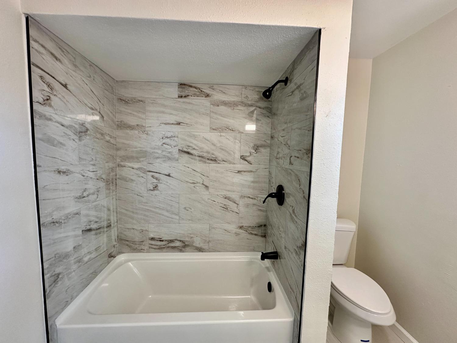 Detail Gallery Image 17 of 28 For 2329 Miller Ave, Modesto,  CA 95354 - 2 Beds | 1 Baths