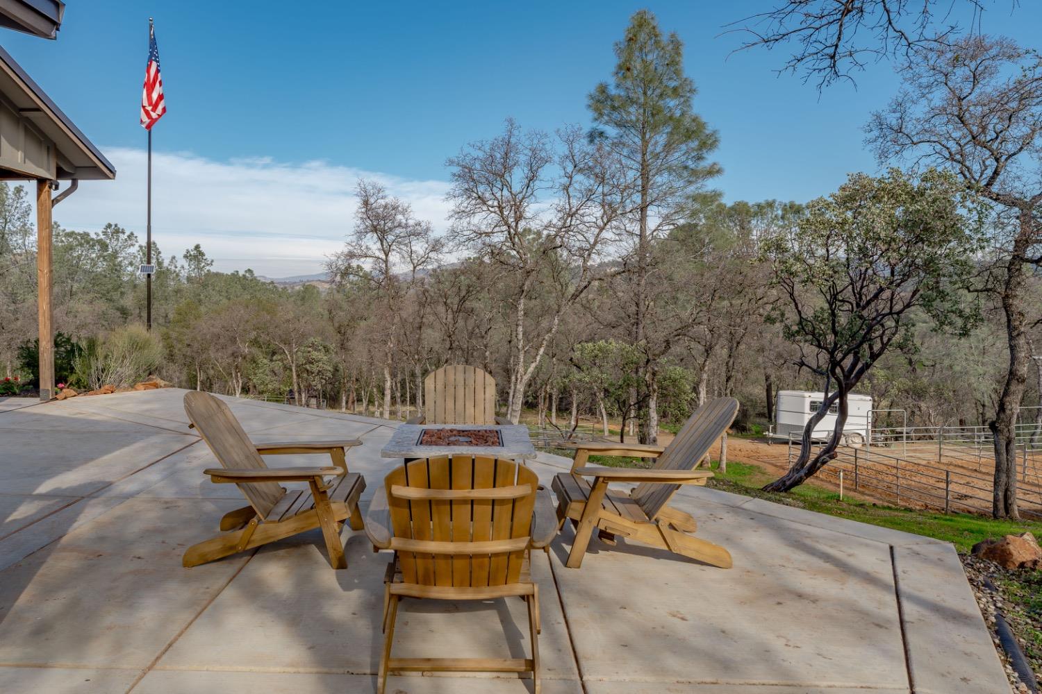Detail Gallery Image 35 of 75 For 11293 Shadow Ln, Browns Valley,  CA 95918 - 3 Beds | 3 Baths