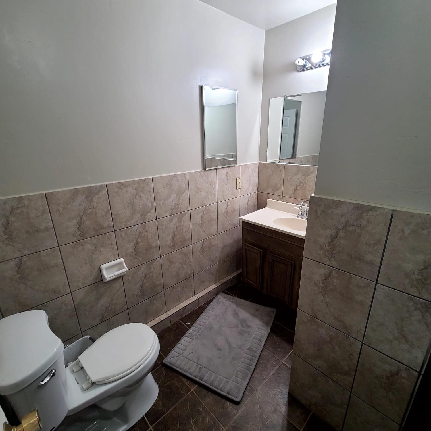 Detail Gallery Image 11 of 26 For 6833 Butterball Way, Sacramento,  CA 95842 - 6 Beds | 4 Baths