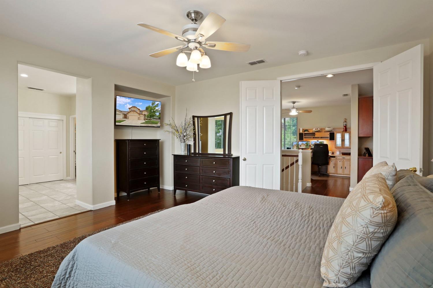 Detail Gallery Image 43 of 72 For 1321 Tulloch Dr, Tracy,  CA 95304 - 4 Beds | 3 Baths