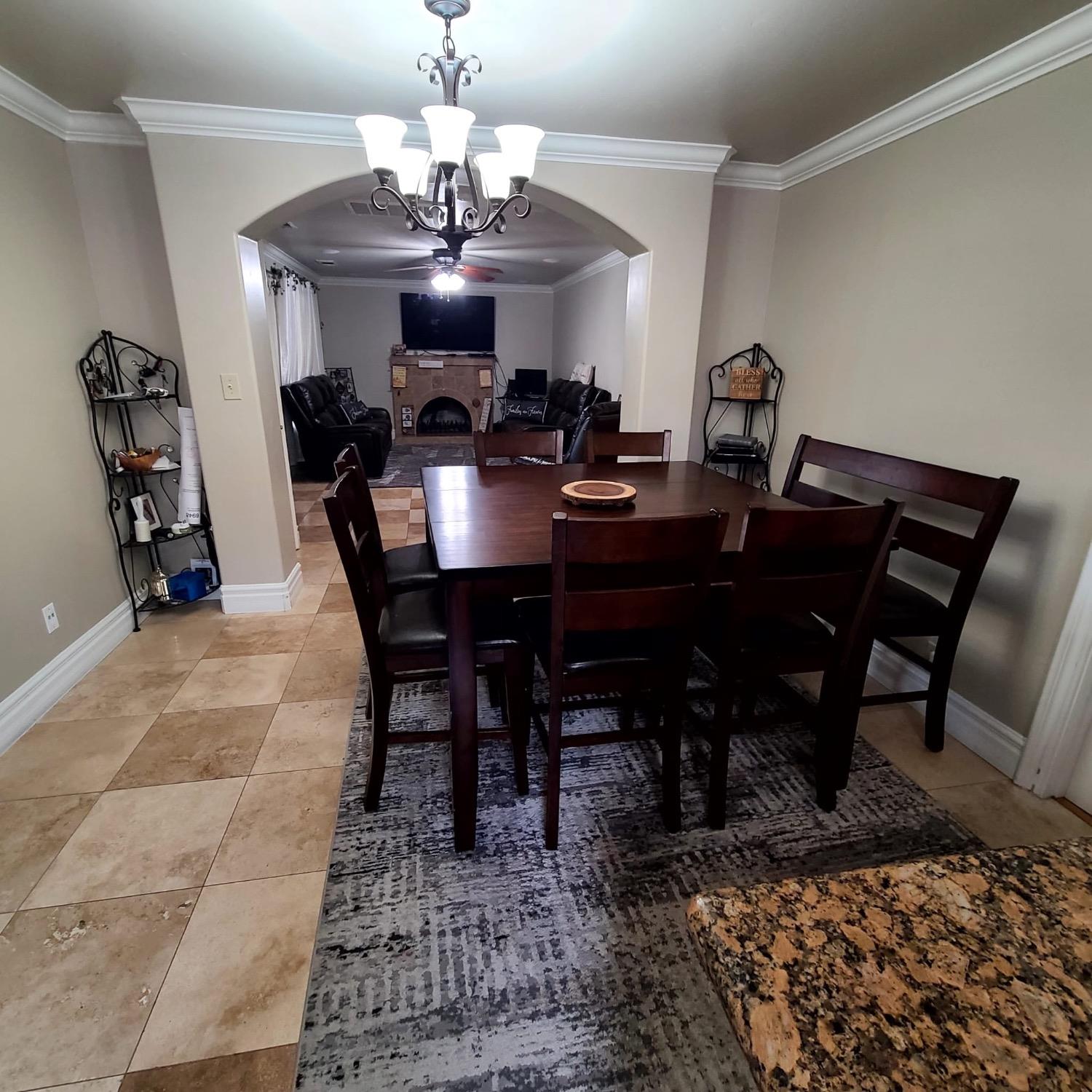 Detail Gallery Image 13 of 26 For 6833 Butterball Way, Sacramento,  CA 95842 - 6 Beds | 4 Baths