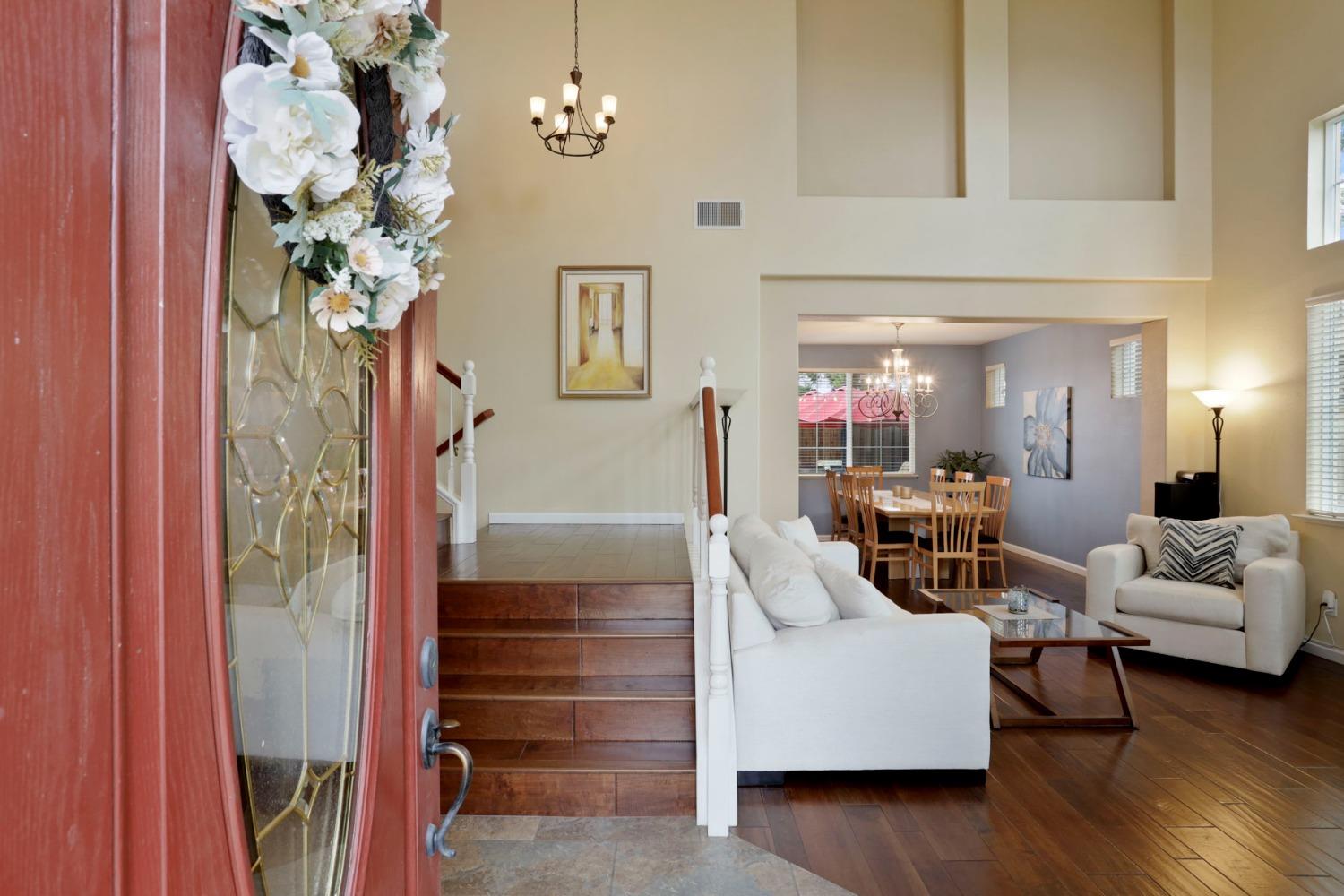 Detail Gallery Image 5 of 72 For 1321 Tulloch Dr, Tracy,  CA 95304 - 4 Beds | 3 Baths