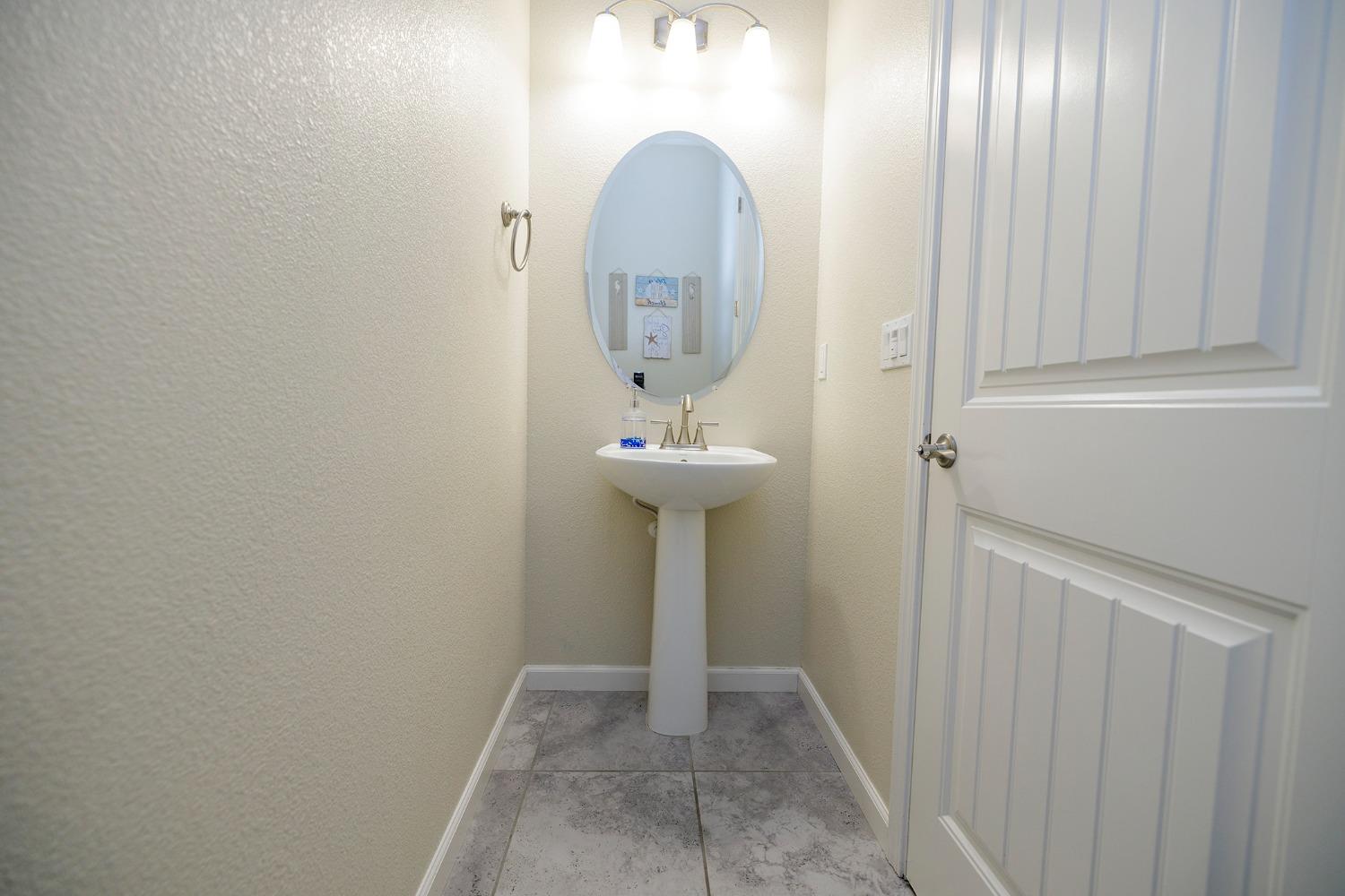 Detail Gallery Image 32 of 37 For 1526 S Deborah Cir, Escalon,  CA 95320 - 4 Beds | 2/1 Baths