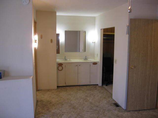 Detail Gallery Image 20 of 24 For 408 Sue St, Turlock,  CA 95380 - 2 Beds | 2 Baths