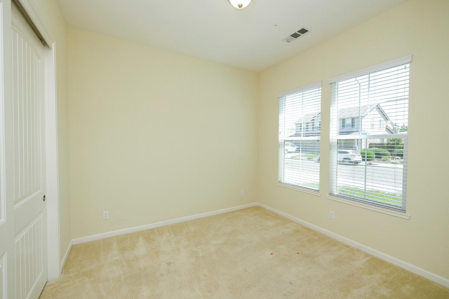 Detail Gallery Image 31 of 37 For 1526 S Deborah Cir, Escalon,  CA 95320 - 4 Beds | 2/1 Baths