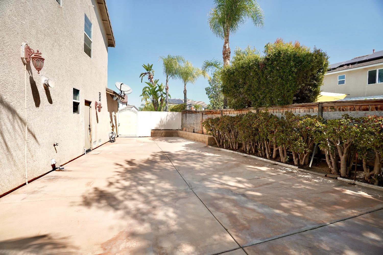 Detail Gallery Image 62 of 69 For 12597 Poinsetta Dr, Riverside,  CA 95203 - 6 Beds | 4 Baths