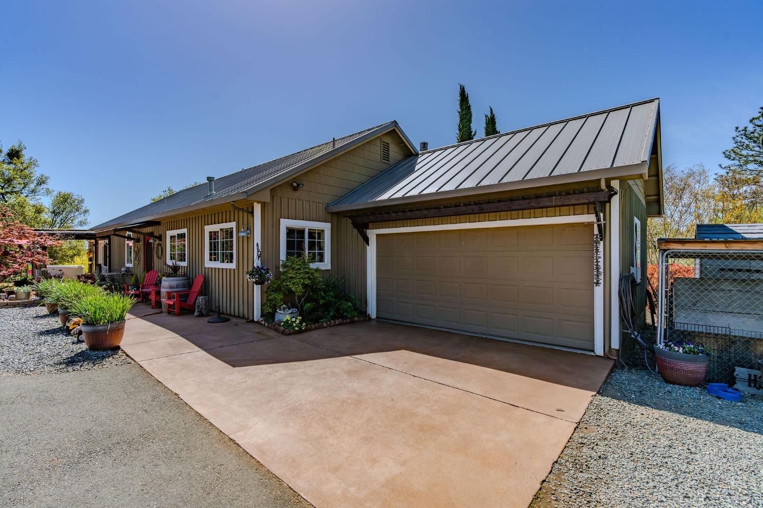 Detail Gallery Image 6 of 98 For 15900 State Highway 88, Jackson,  CA 95642 - 3 Beds | 2 Baths