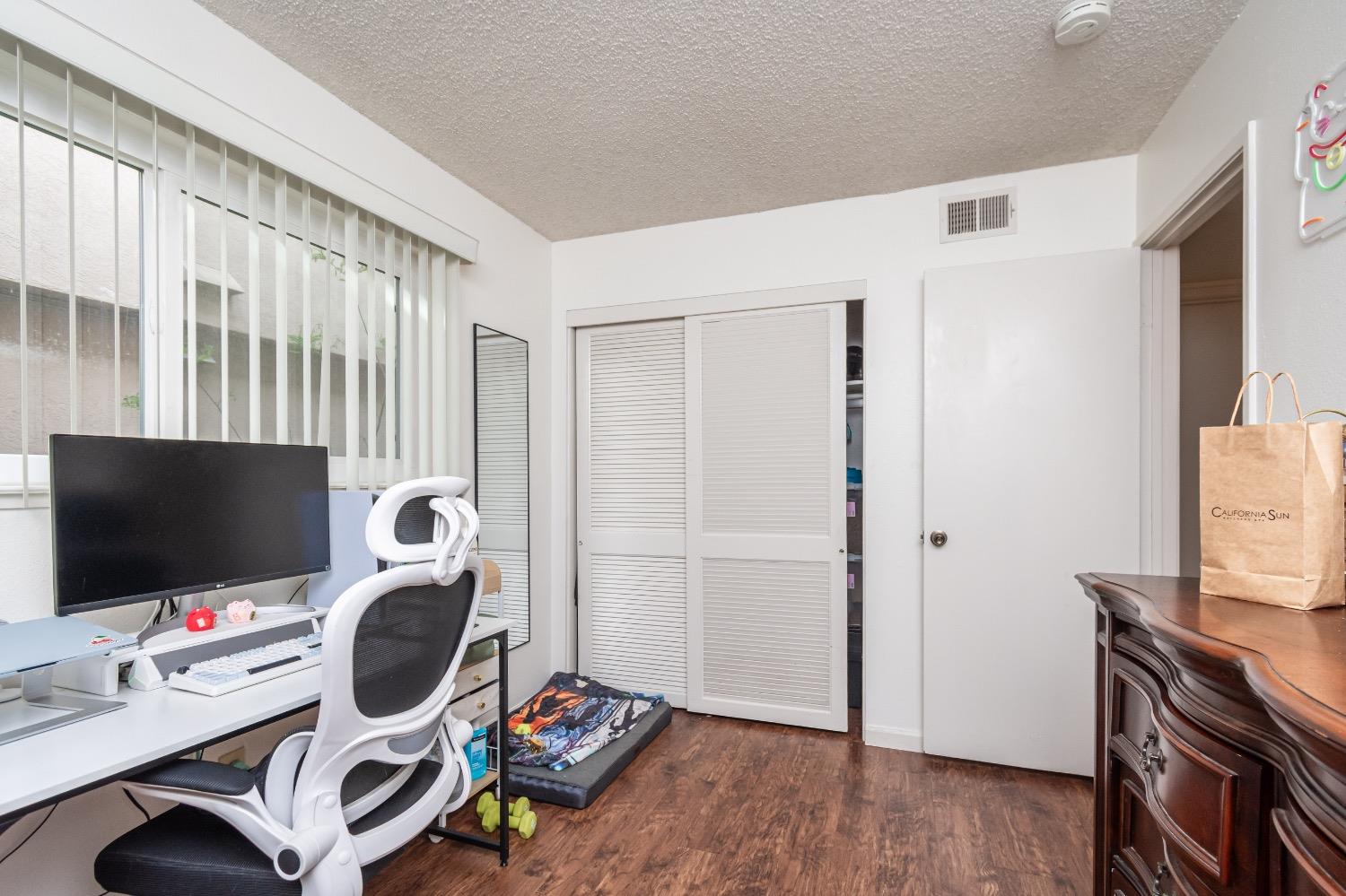 Detail Gallery Image 22 of 61 For 4851 Cowell Blvd, Davis,  CA 95618 - – Beds | – Baths