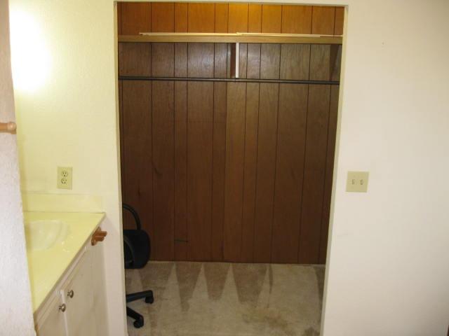 Detail Gallery Image 22 of 24 For 408 Sue St, Turlock,  CA 95380 - 2 Beds | 2 Baths