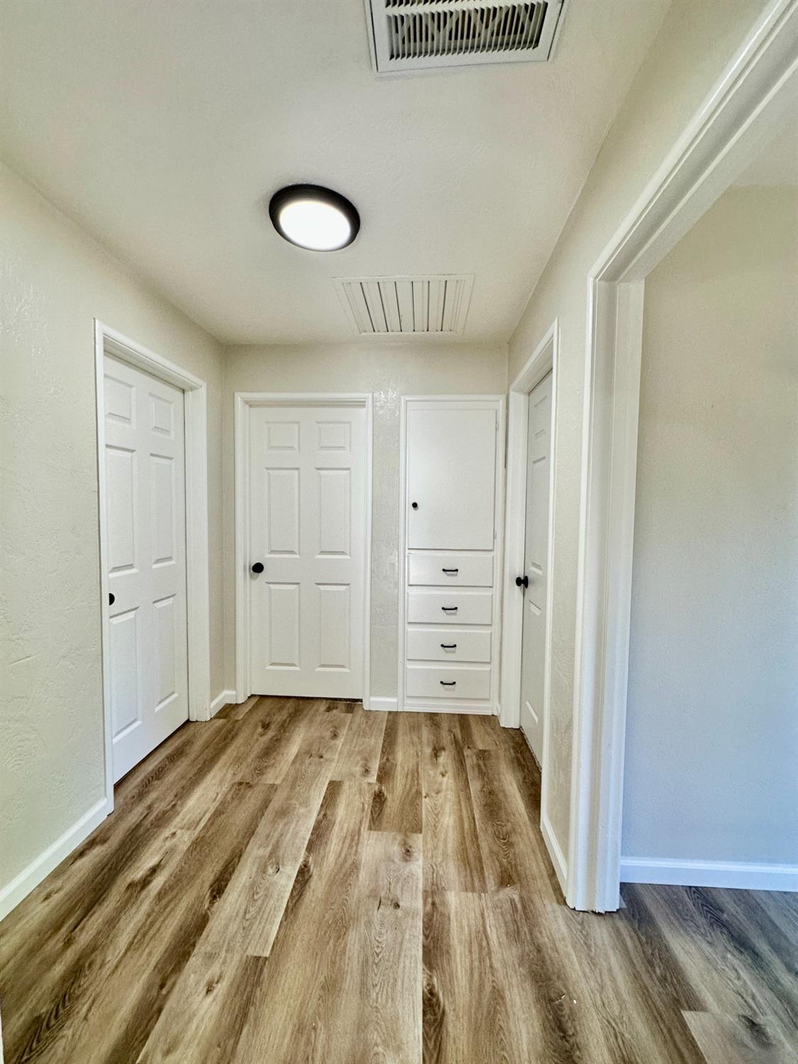 Detail Gallery Image 11 of 28 For 2329 Miller Ave, Modesto,  CA 95354 - 2 Beds | 1 Baths