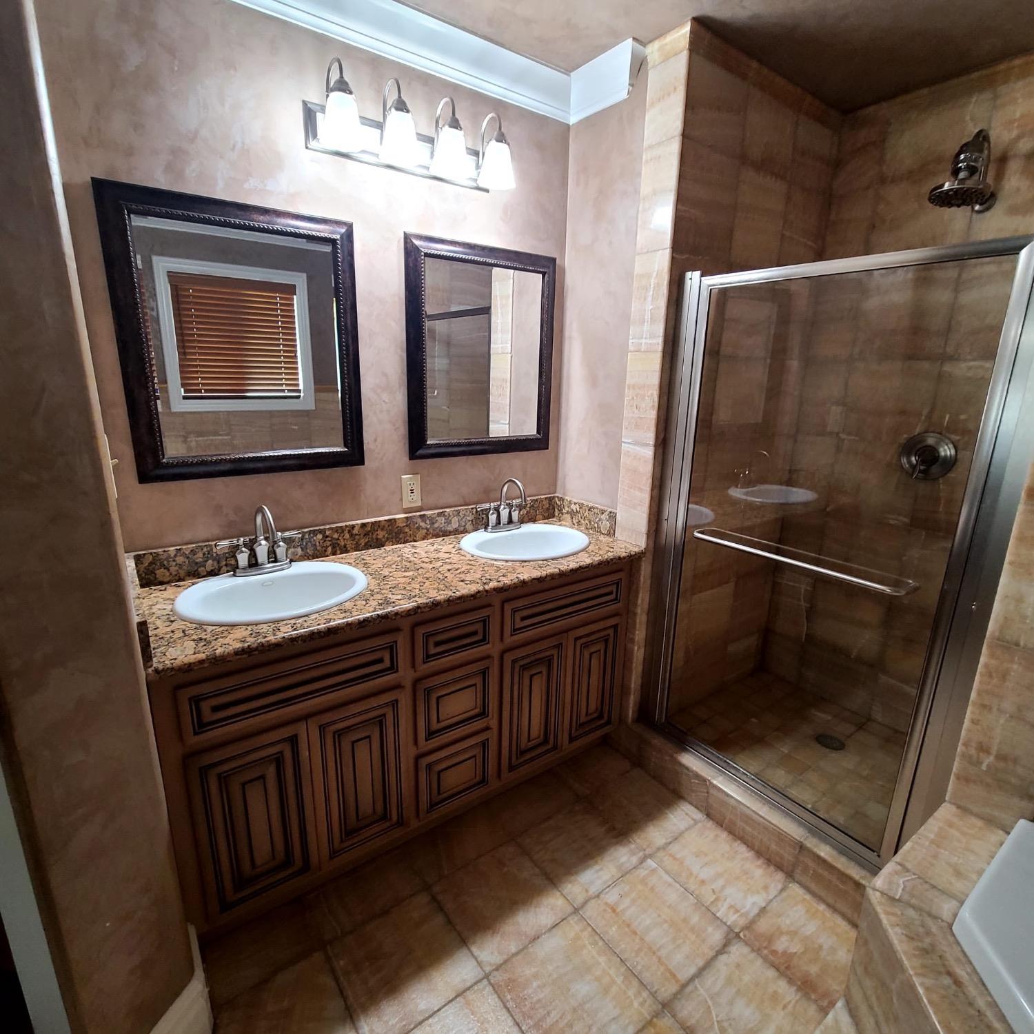 Detail Gallery Image 17 of 26 For 6833 Butterball Way, Sacramento,  CA 95842 - 6 Beds | 4 Baths