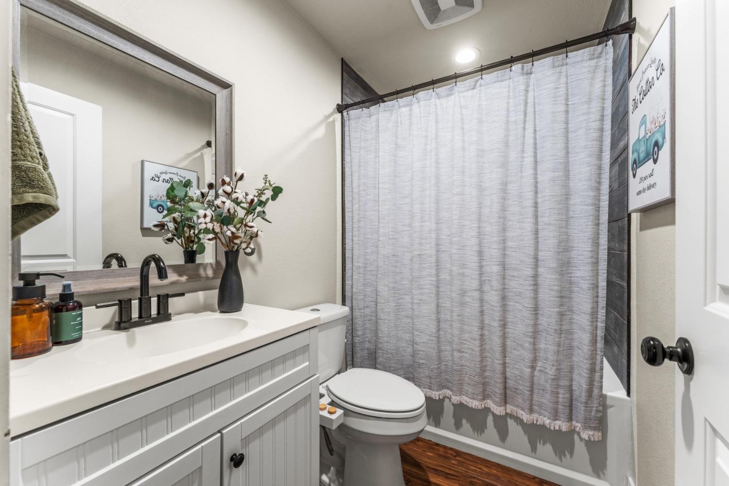 Detail Gallery Image 24 of 75 For 11293 Shadow Ln, Browns Valley,  CA 95918 - 3 Beds | 3 Baths