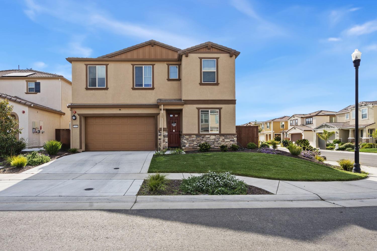 Cello Way, Elk Grove, California image 1