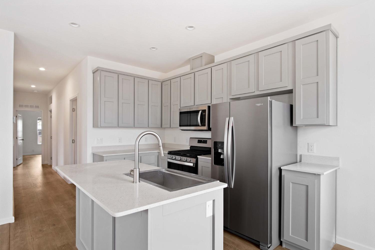Detail Gallery Image 9 of 23 For 4024 Mchenry Ave 40, Modesto,  CA 95356 - 3 Beds | 2 Baths