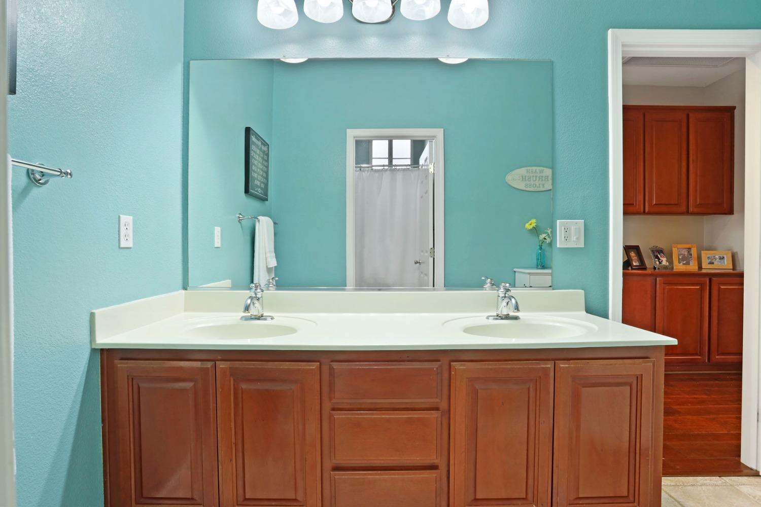 Detail Gallery Image 50 of 72 For 1321 Tulloch Dr, Tracy,  CA 95304 - 4 Beds | 3 Baths