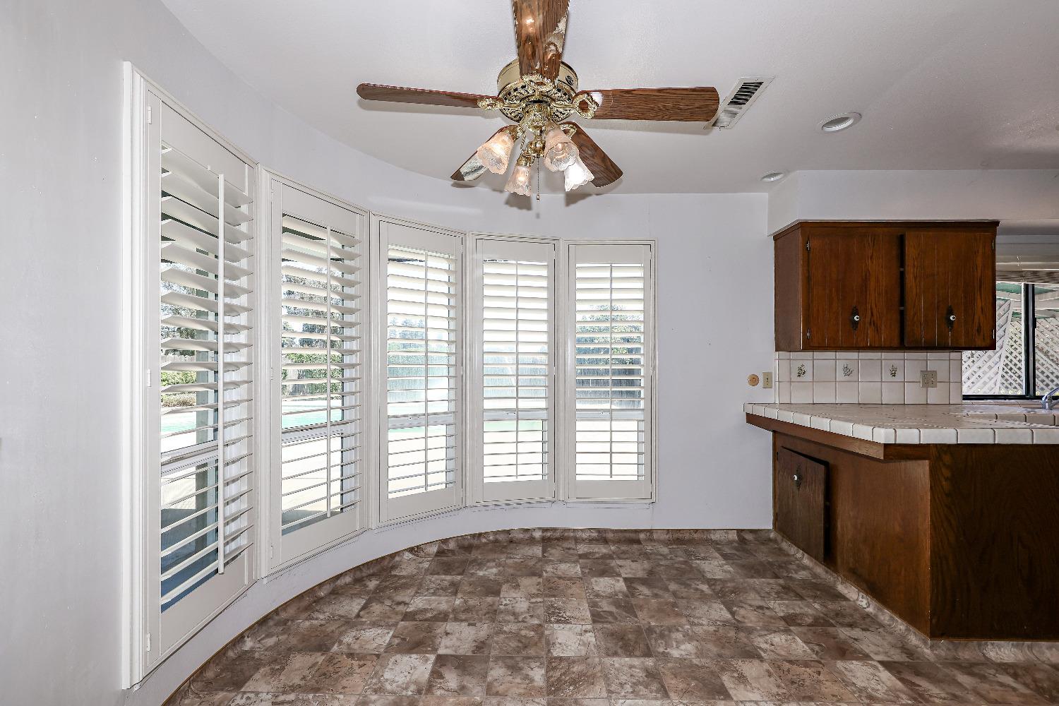 Detail Gallery Image 13 of 75 For 5924 Cherub Ln, Atwater,  CA 95301 - 4 Beds | 2/1 Baths