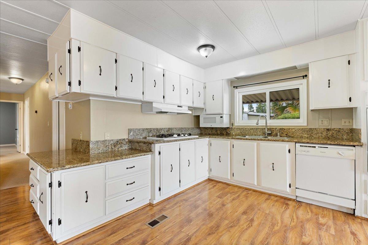 Detail Gallery Image 15 of 35 For 4907 Gardendell Rd 87, Sacramento,  CA 95834 - 3 Beds | 2 Baths