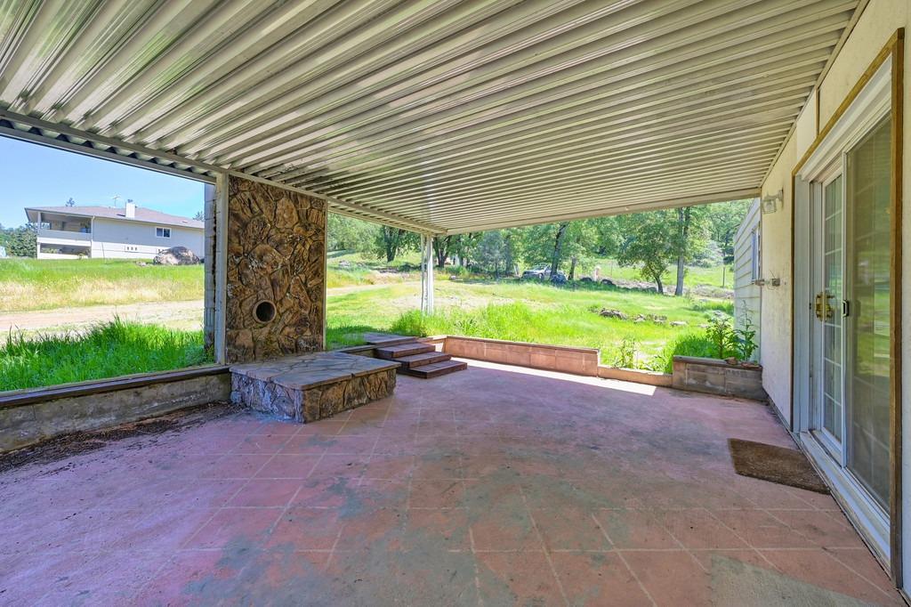 Halcon Crest Court, Grass Valley, California image 10