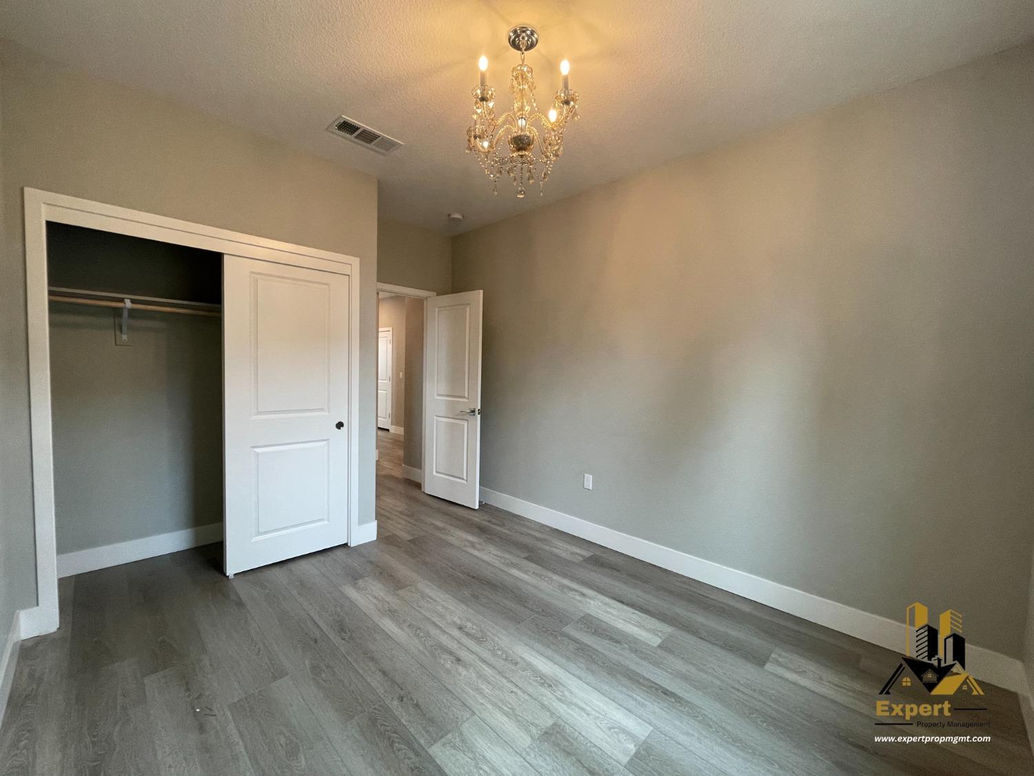 Detail Gallery Image 7 of 21 For 3896 Firestar Way, Sacramento,  CA 95834 - 4 Beds | 3 Baths