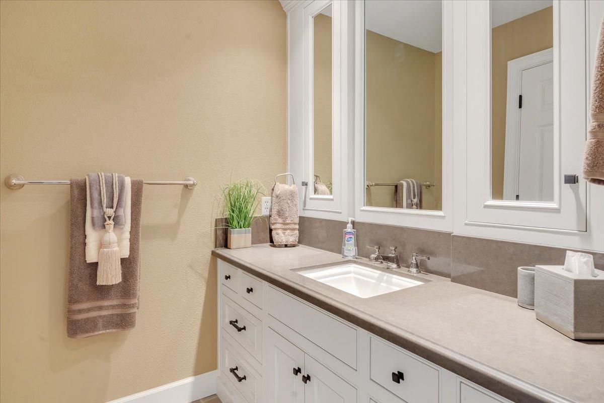 Detail Gallery Image 48 of 76 For 1030 Shoreline Dr #5,  Copperopolis,  CA 95228 - 3 Beds | 2 Baths
