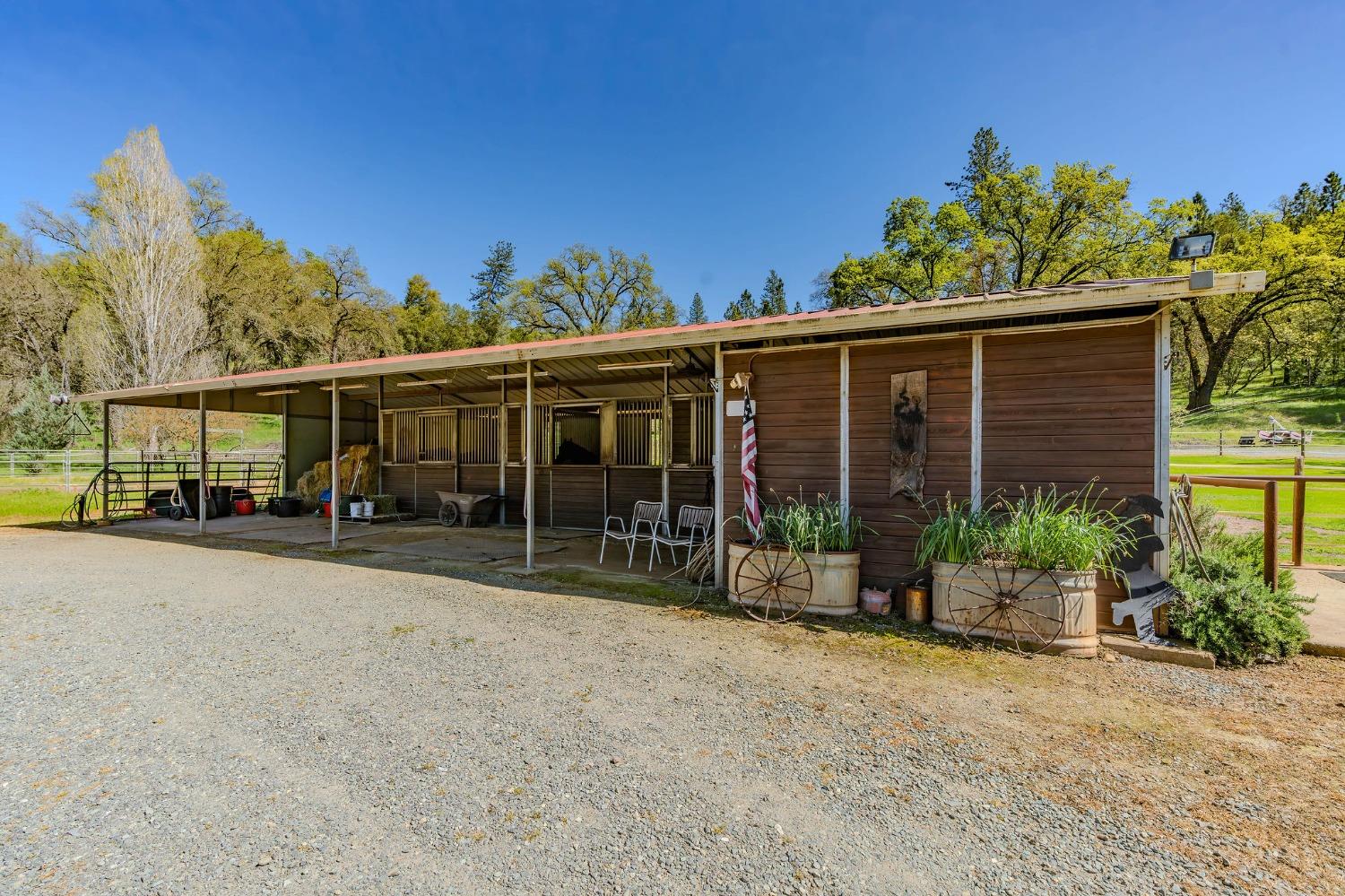 Detail Gallery Image 17 of 98 For 15900 State Highway 88, Jackson,  CA 95642 - 3 Beds | 2 Baths