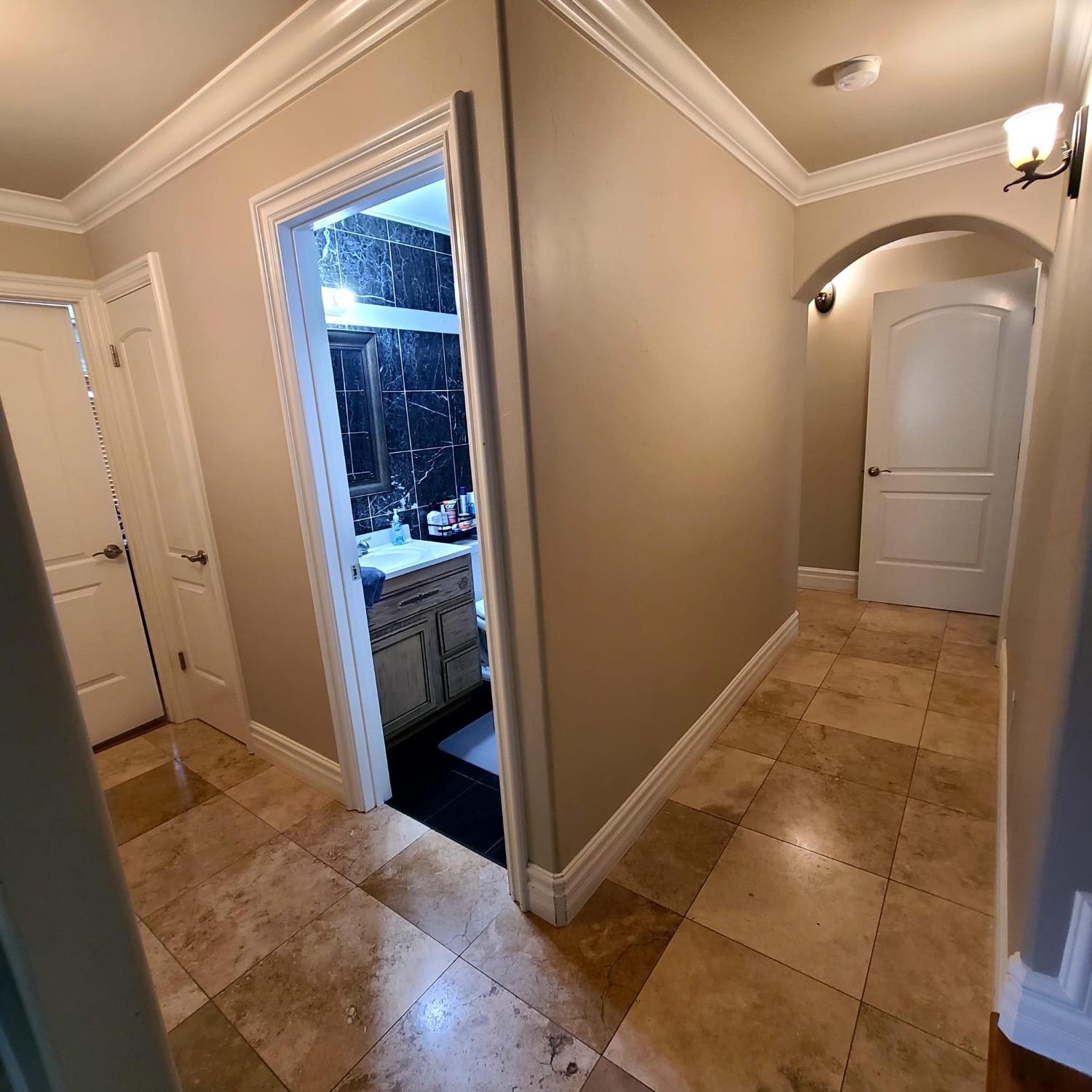 Detail Gallery Image 14 of 26 For 6833 Butterball Way, Sacramento,  CA 95842 - 6 Beds | 4 Baths