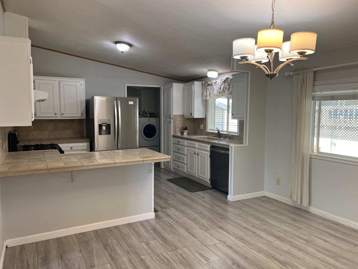 Detail Gallery Image 3 of 36 For 4390 Patterson Dr 246, Diamond Springs,  CA 95619 - 3 Beds | 2 Baths
