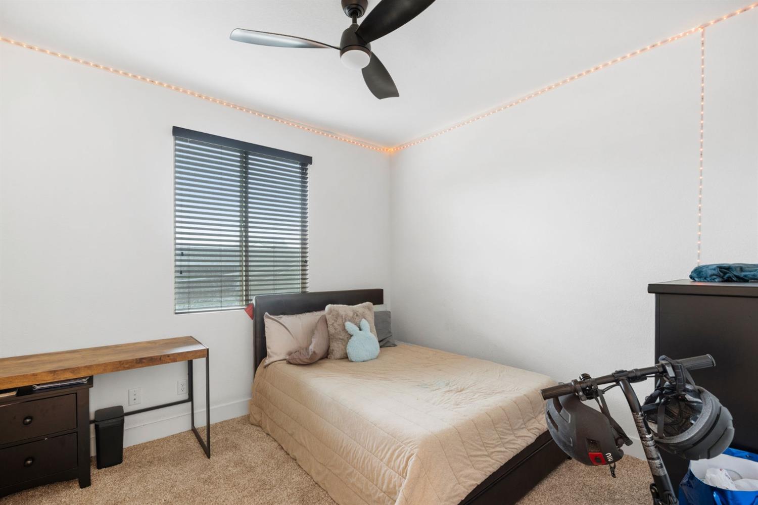 Knightsbrook Avenue, Rancho Cordova, California image 35