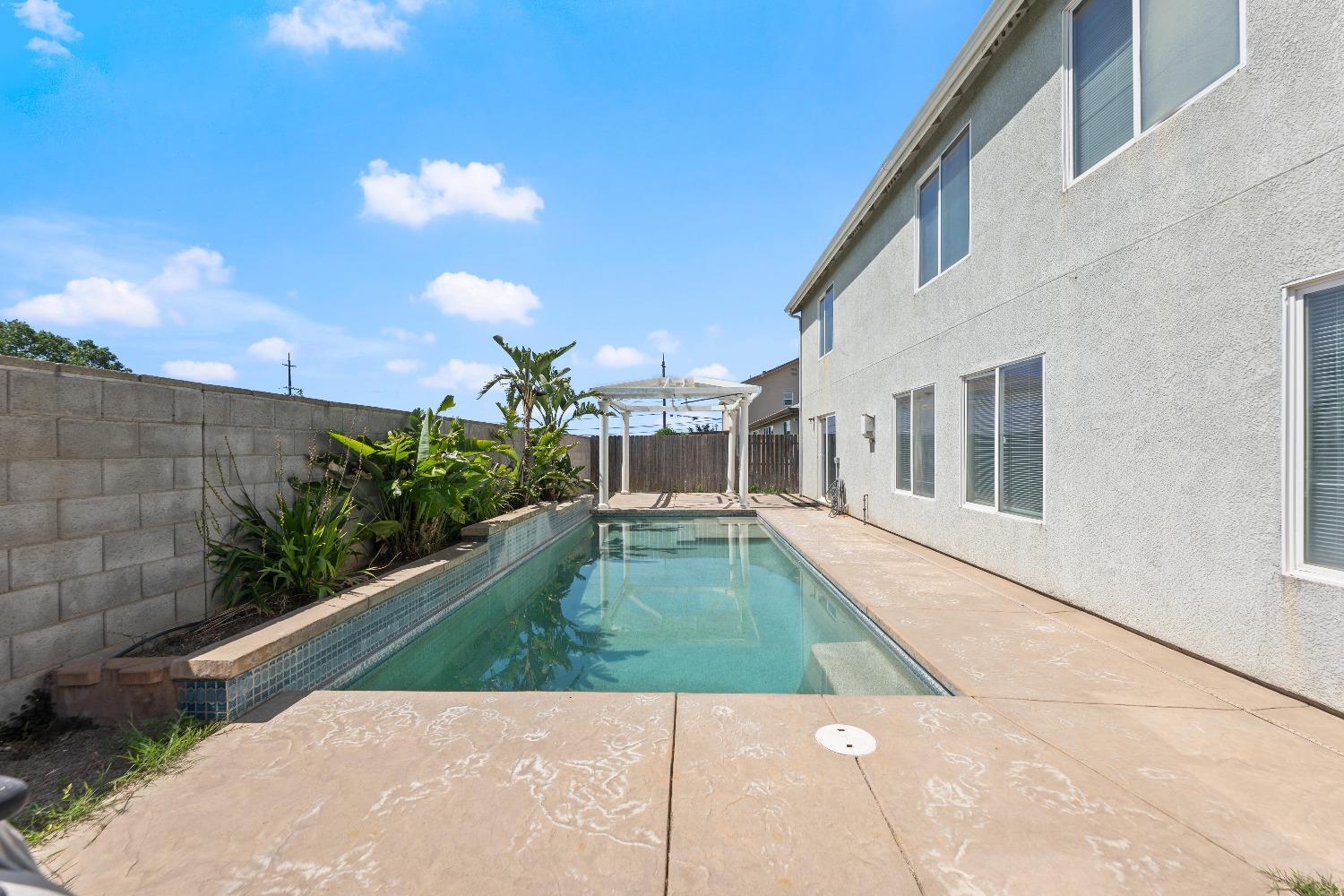 Detail Gallery Image 57 of 70 For 1530 Maryclair Dr, Olivehurst,  CA 95961 - 4 Beds | 2/1 Baths