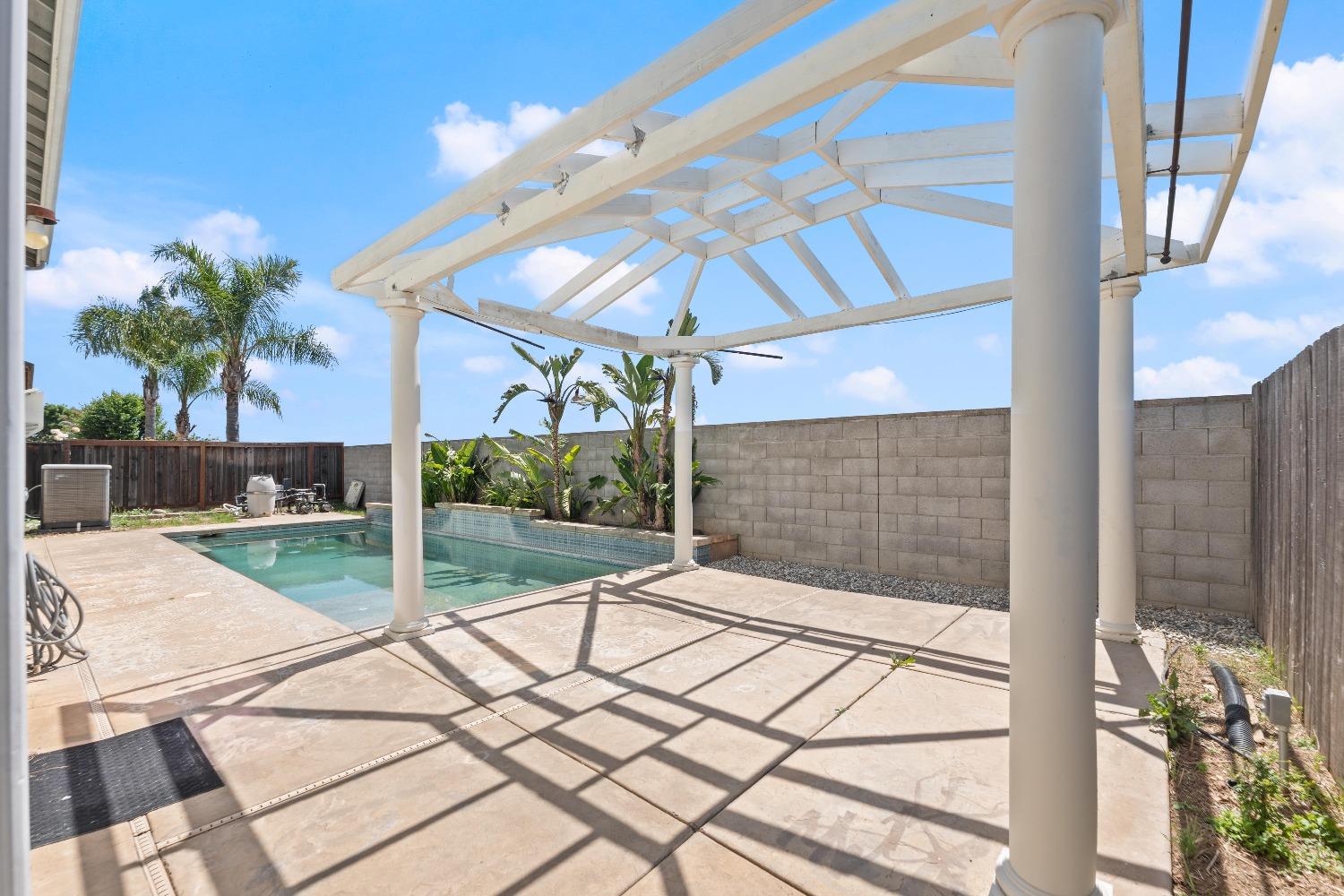 Detail Gallery Image 55 of 70 For 1530 Maryclair Dr, Olivehurst,  CA 95961 - 4 Beds | 2/1 Baths