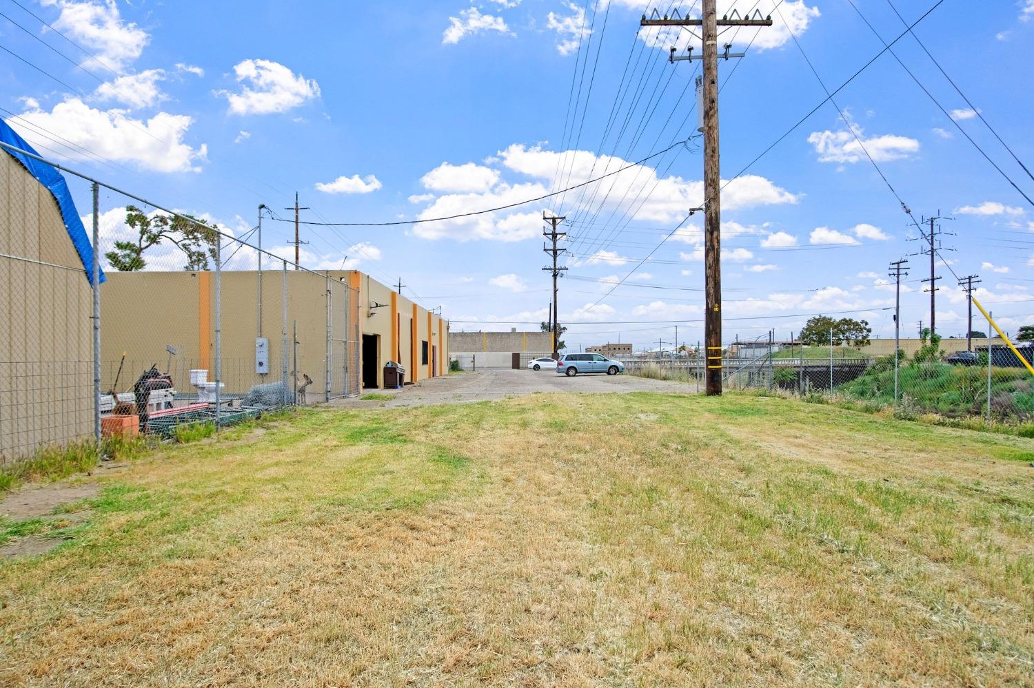 Detail Gallery Image 20 of 30 For 609 S San Joaquin St, Stockton,  CA 95203 - – Beds | – Baths