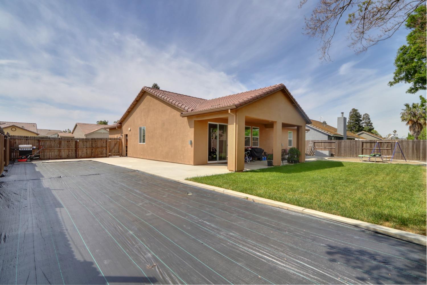 Detail Gallery Image 35 of 40 For 667 Crow Creek Dr, Galt,  CA 95632 - 4 Beds | 2 Baths