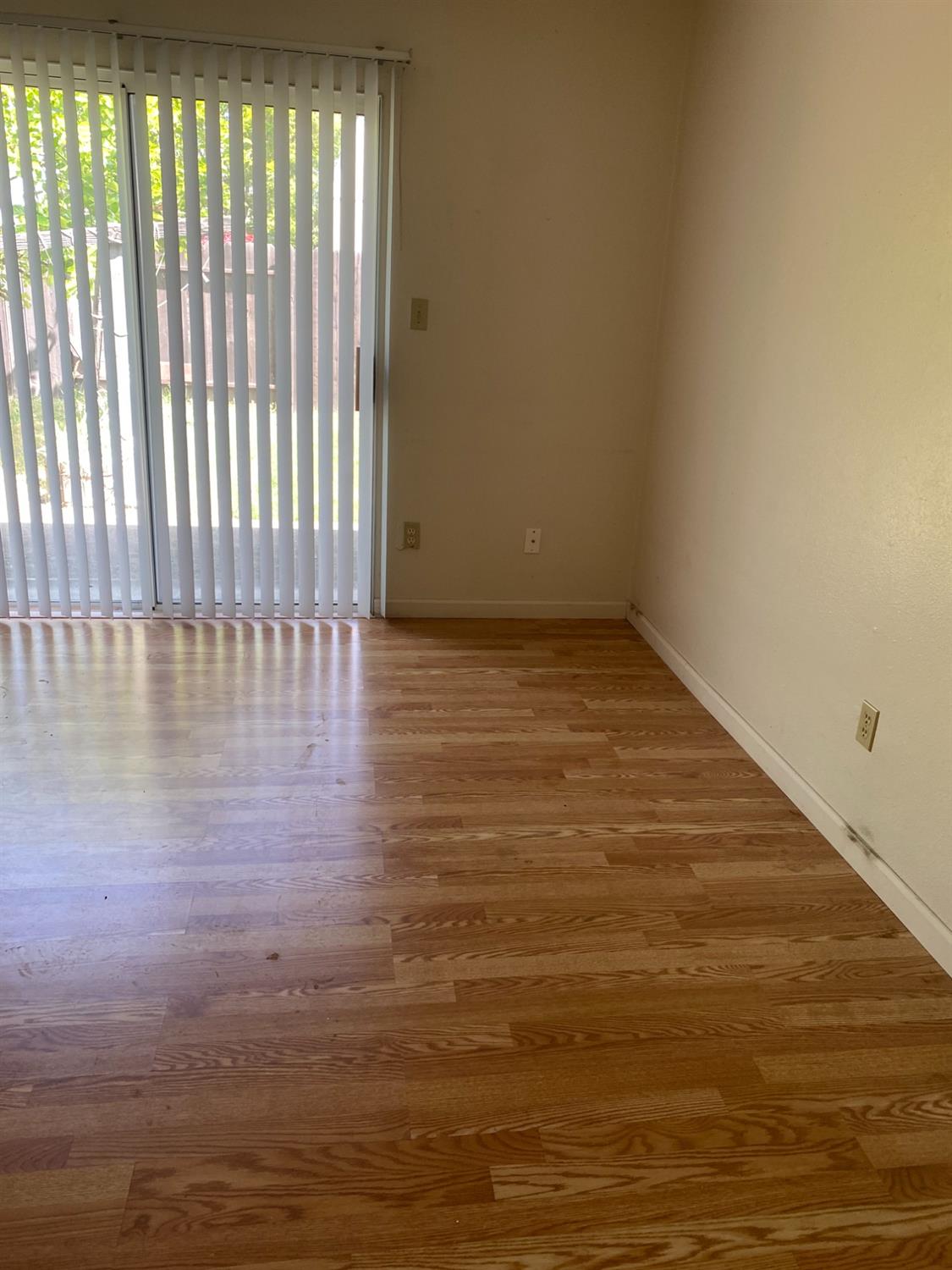 Detail Gallery Image 8 of 8 For 1017 Royal Oaks Dr, Stockton,  CA 95209 - 4 Beds | 2 Baths