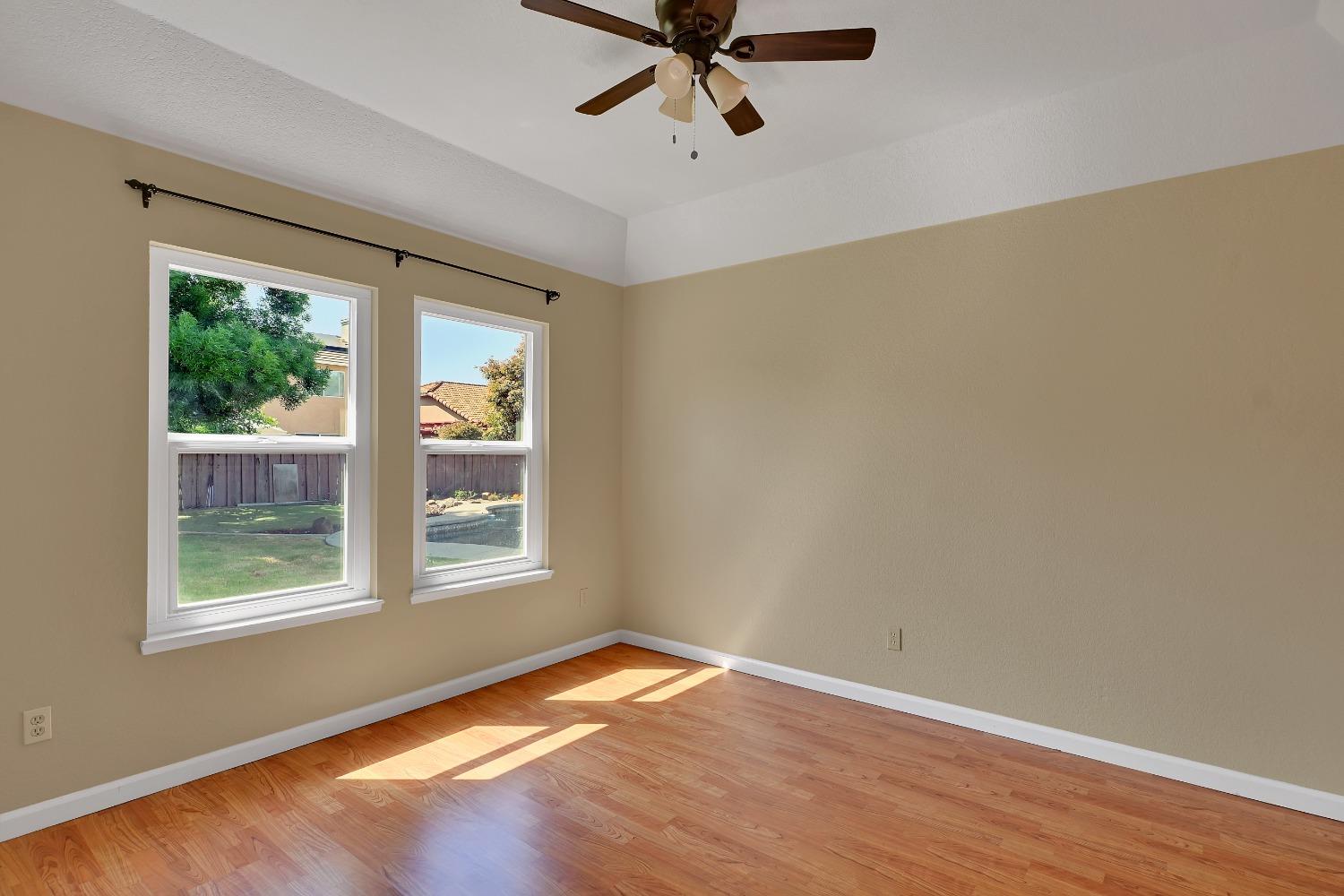 Detail Gallery Image 16 of 71 For 722 Mariner  Loop, Yuba City,  CA 95991 - 4 Beds | 2/1 Baths