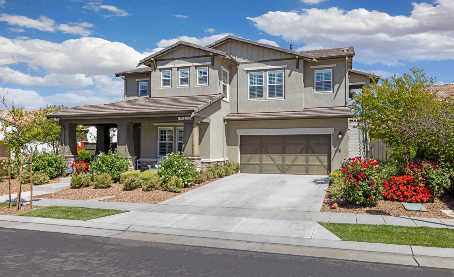 Detail Gallery Image 6 of 70 For 976 S Modena St, Mountain House,  CA 95391 - 6 Beds | 4/1 Baths