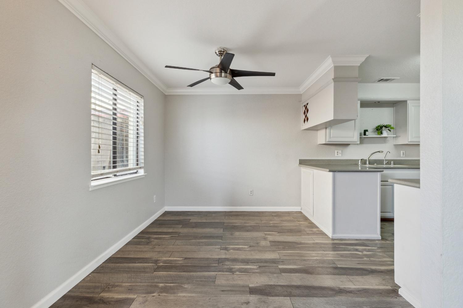 Detail Gallery Image 11 of 36 For 530 N Lincoln Ave, Manteca,  CA 95336 - 3 Beds | 2/1 Baths
