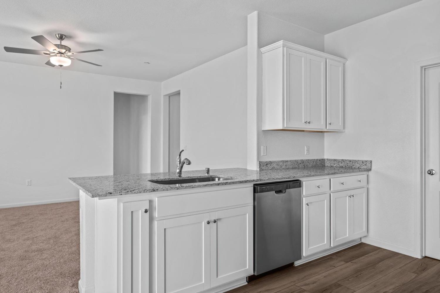 Detail Gallery Image 7 of 18 For 4412 Santa Fe St, Riverbank,  CA 95367 - 3 Beds | 2 Baths