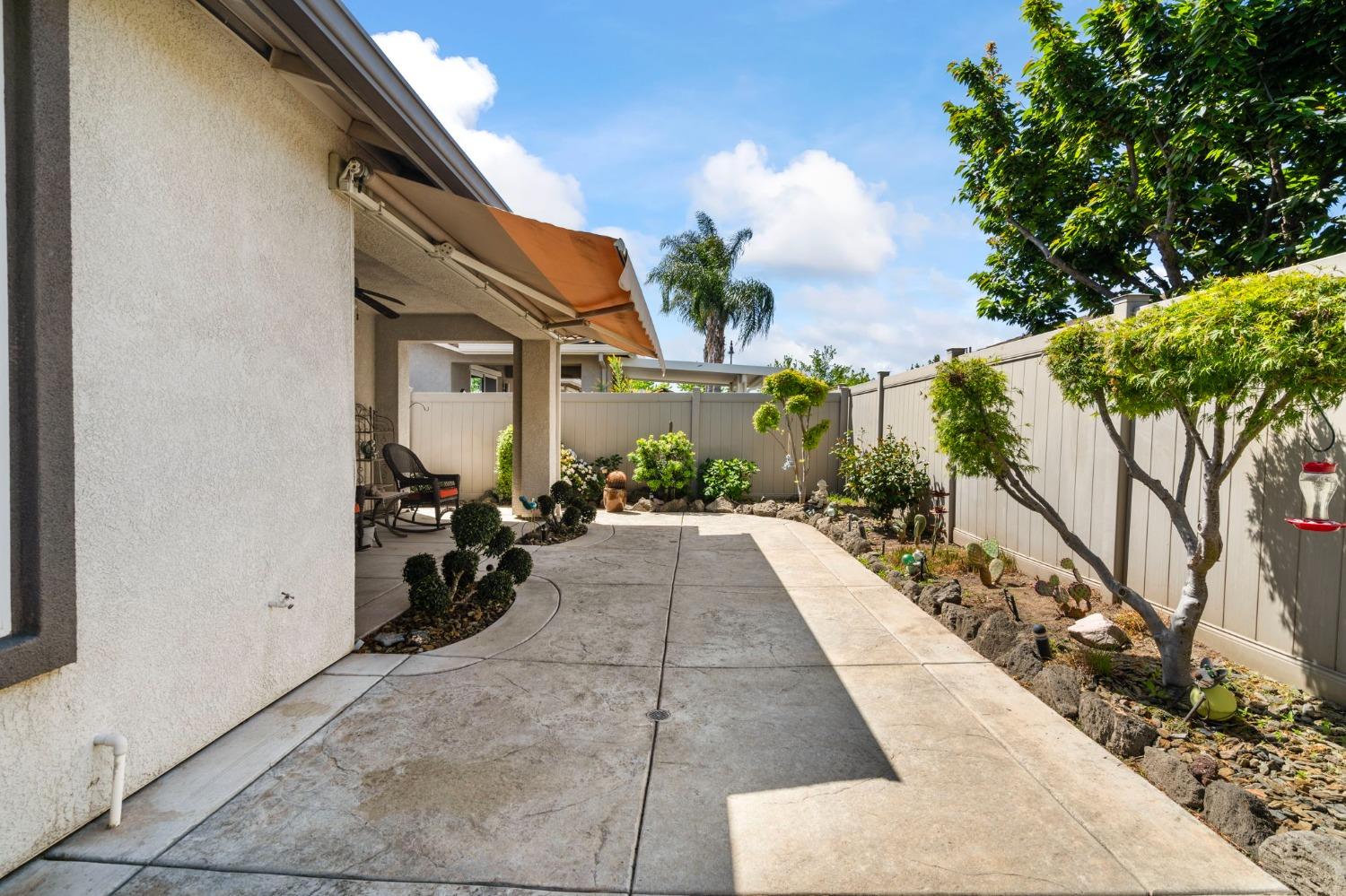 Detail Gallery Image 34 of 67 For 2337 Ashbrooke Ln, Manteca,  CA 95336 - 3 Beds | 2 Baths