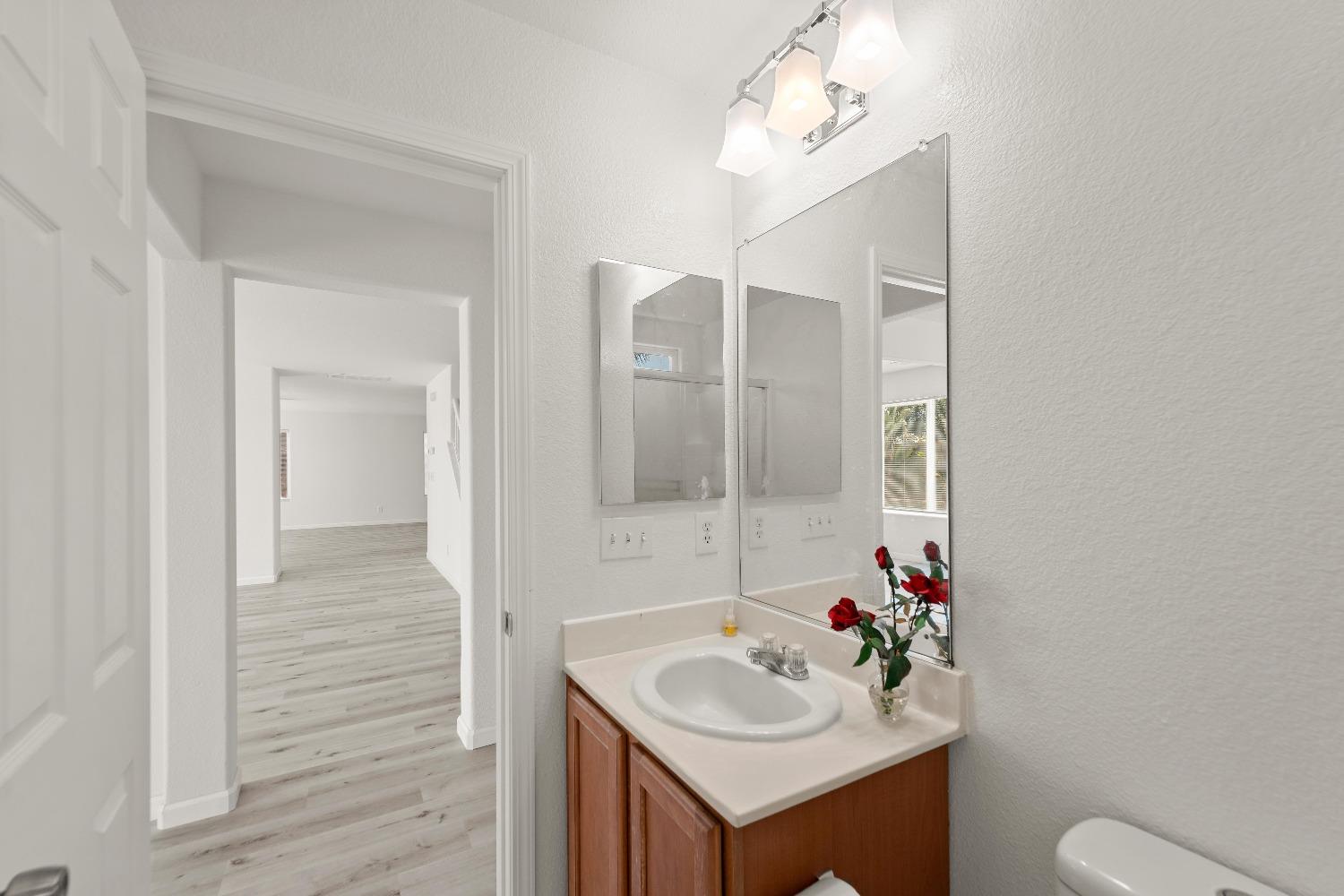 Detail Gallery Image 15 of 70 For 1530 Maryclair Dr, Olivehurst,  CA 95961 - 4 Beds | 2/1 Baths