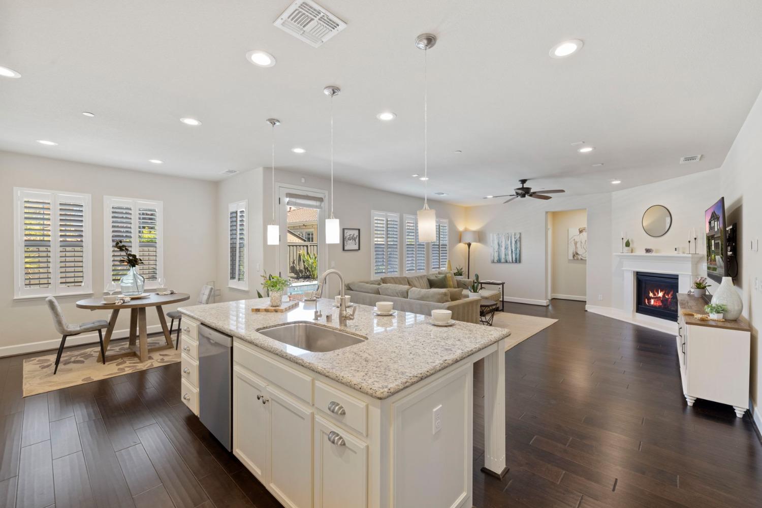 Detail Gallery Image 24 of 70 For 976 S Modena St, Mountain House,  CA 95391 - 6 Beds | 4/1 Baths