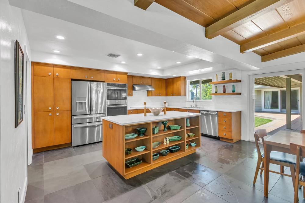 Detail Gallery Image 20 of 94 For 3250 Bonita Dr, Sacramento,  CA 95821 - 3 Beds | 3 Baths